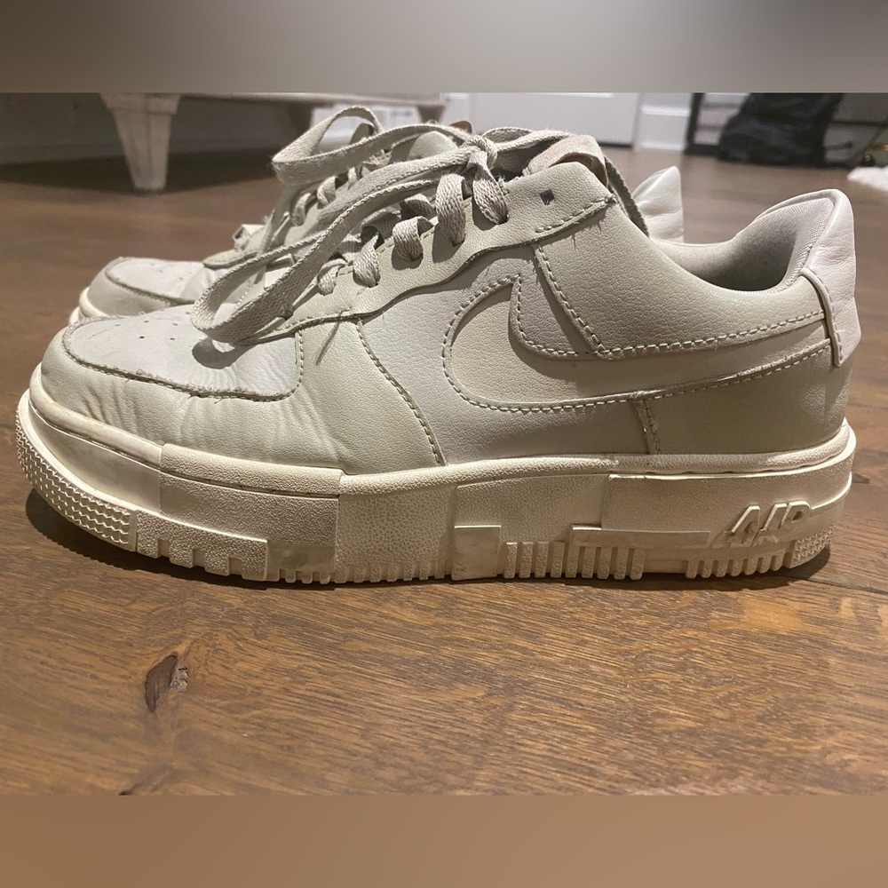 NIKE air force 1